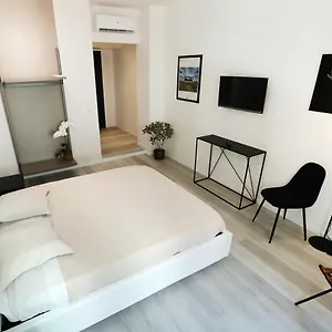  Nocleg ze śniadaniem Boutique Four