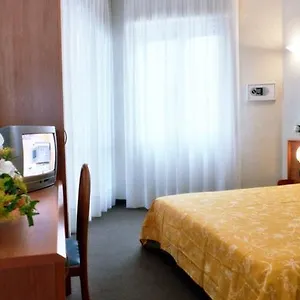 Engadina Hotel Como